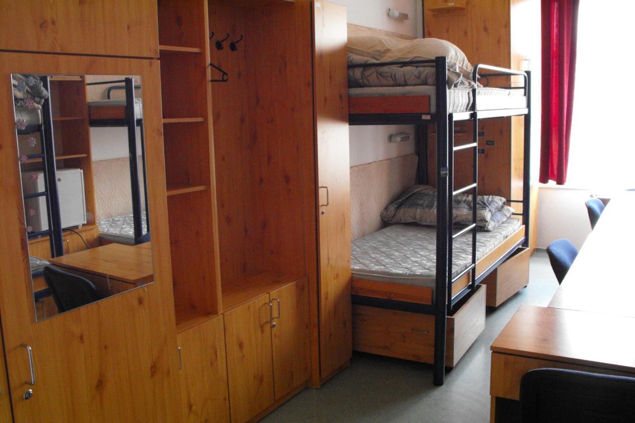 Pannonia Hostel Budapest Bilik gambar