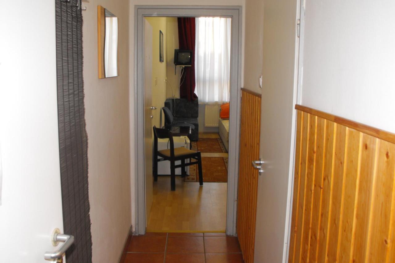 Pannonia Hostel Budapest Bilik gambar